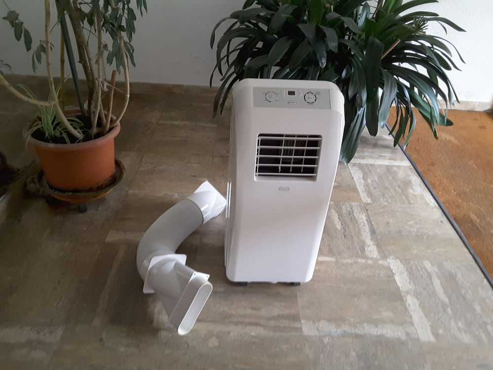 CLIMATISEUR MOBILE Electroménager
