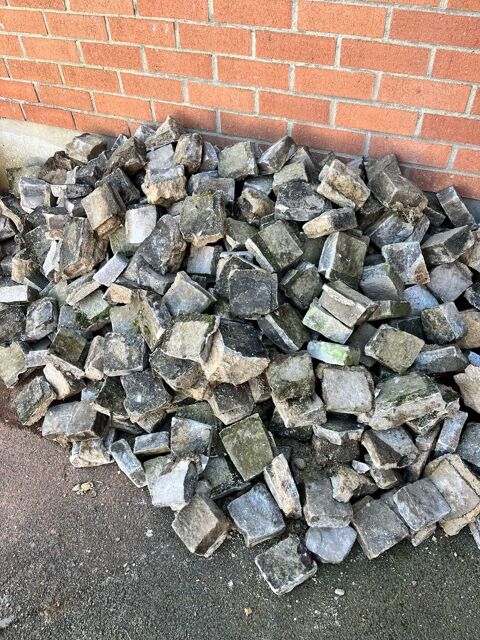 lot de petits paves 80 Pr�mesques (59)