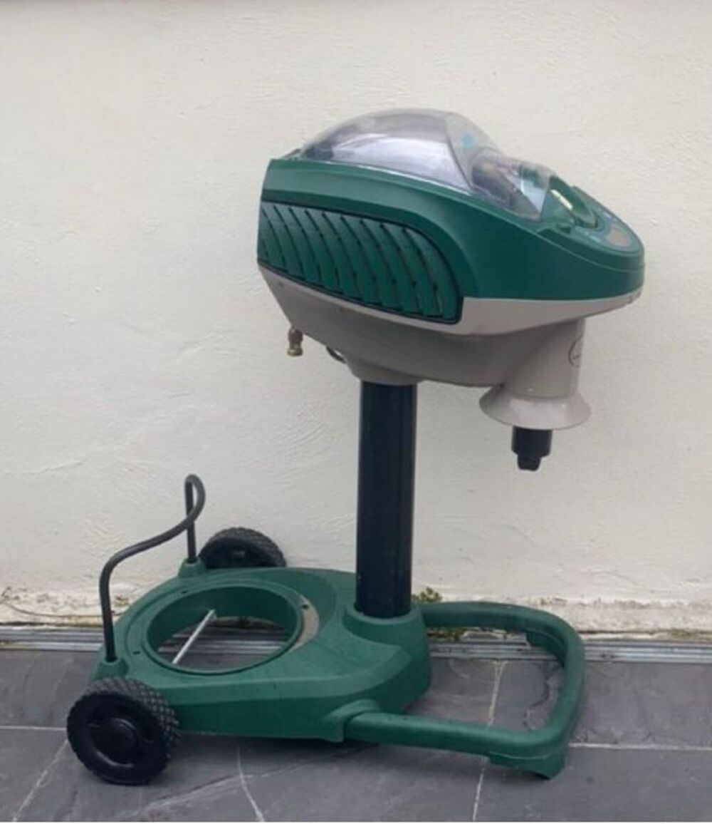 pi&egrave;ge &agrave; moustique - borne magnet Jardin