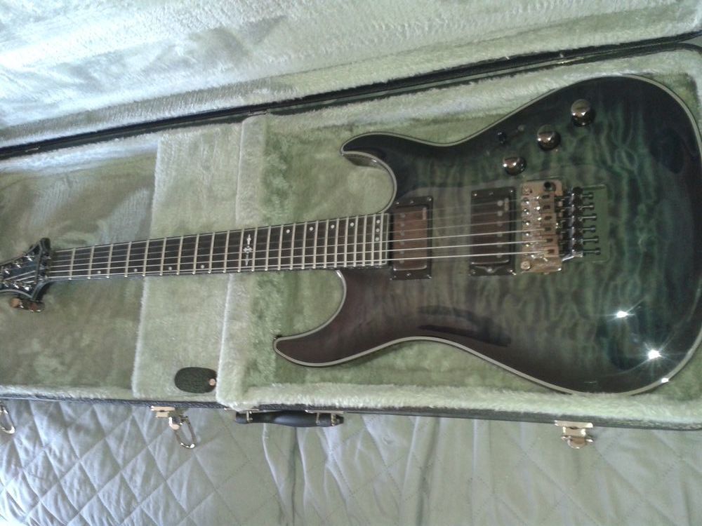 GUITARE SCHECTER Instruments de musique