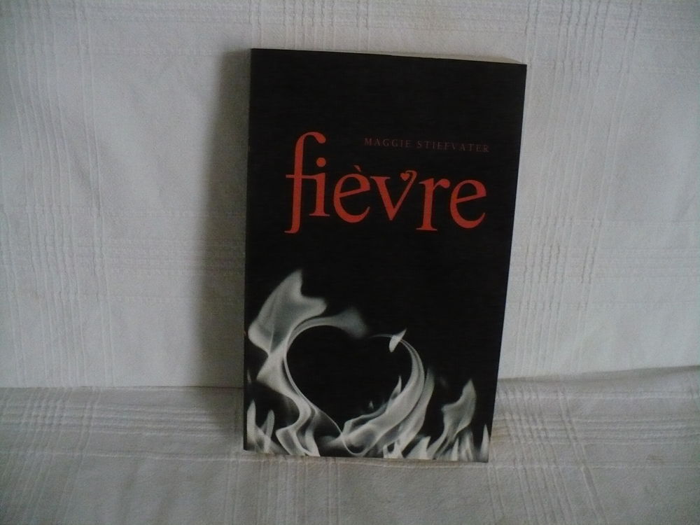 *L162 	
Fi&egrave;vre				 Livres et BD