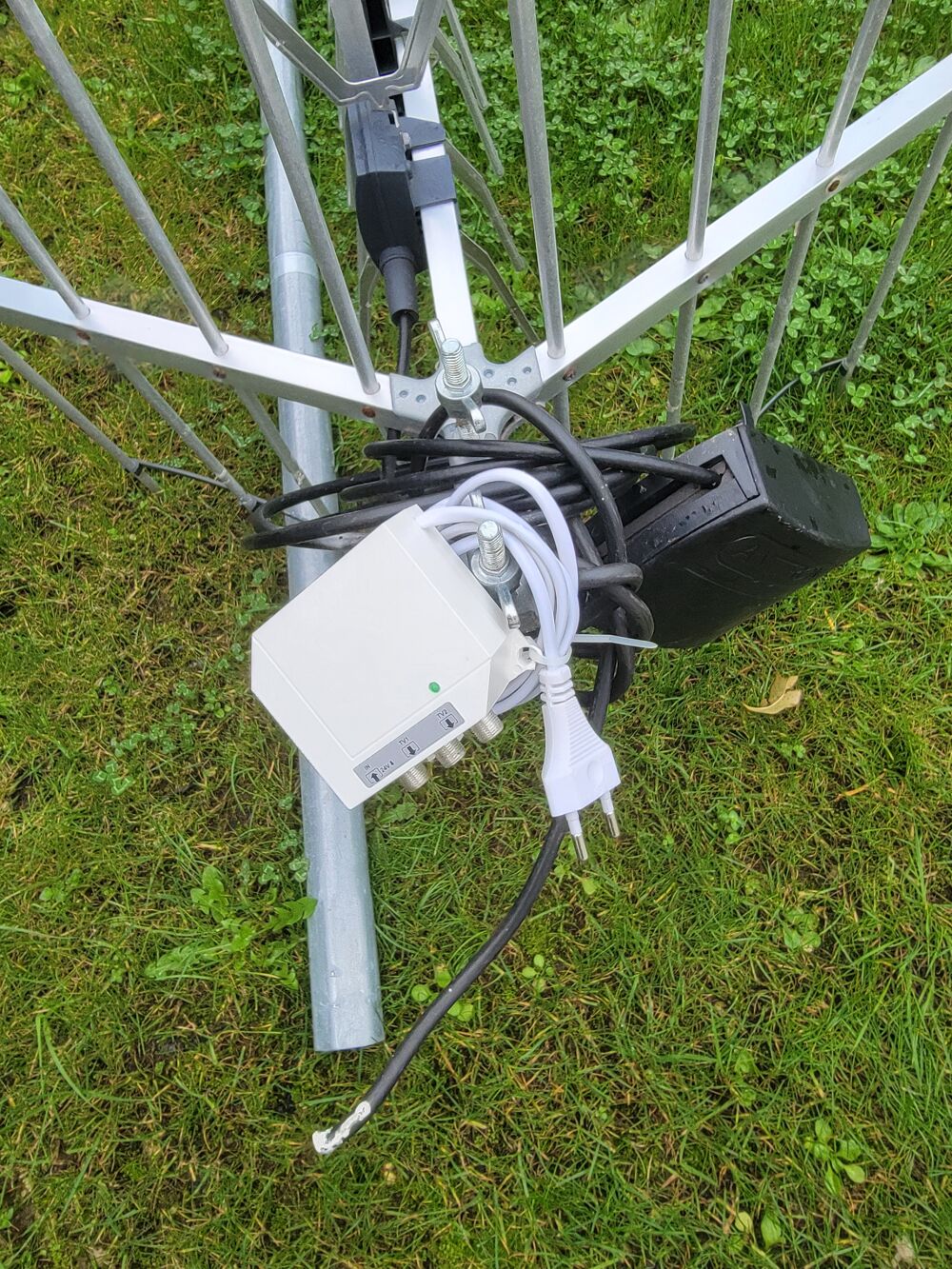 antenne de toit pour t&eacute;l&eacute;vision Audio et hifi