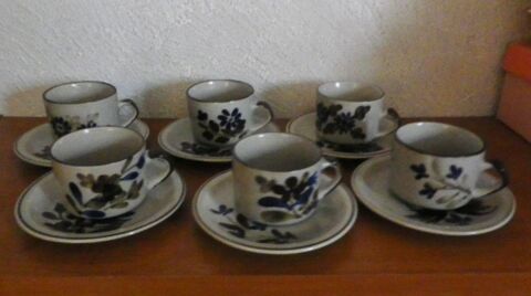 SERVICE A CAFE 6 TASSES ET SOUCOUPES 5 Bubry (56)