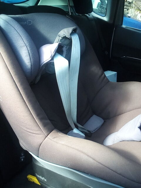 Si�ge auto Lepuix (90)