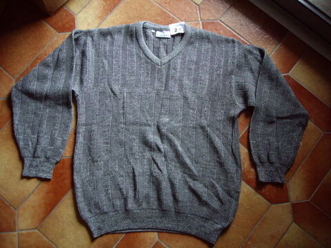 PULLS Homme T.L + T.48 + T.50 à 2 € 2 Bouxwiller (67)