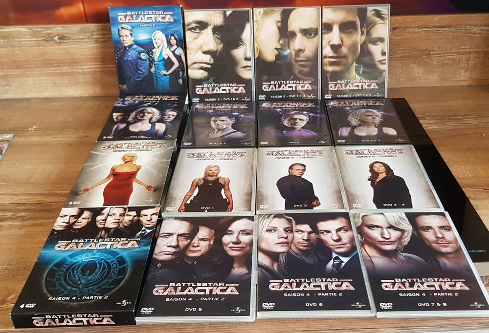 Saisons 2 - 3 et 4 (parties 1 et 2)Battlestar Galactica DVD et blu-ray