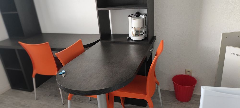 Location Appartement studio meublé à Nîmes sécurisé Nîmes