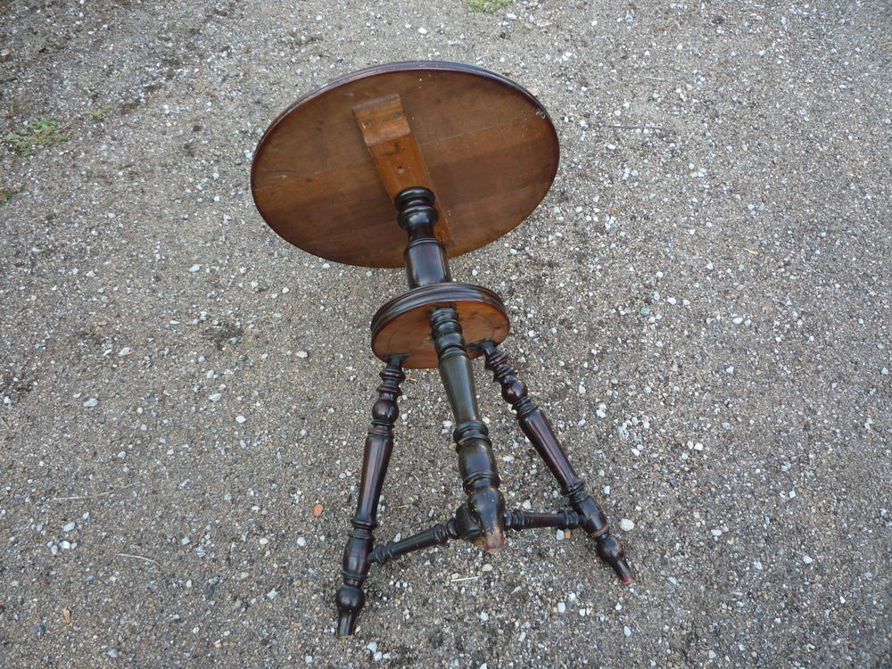 Gu&eacute;ridon/tablette/d&eacute;co Meubles