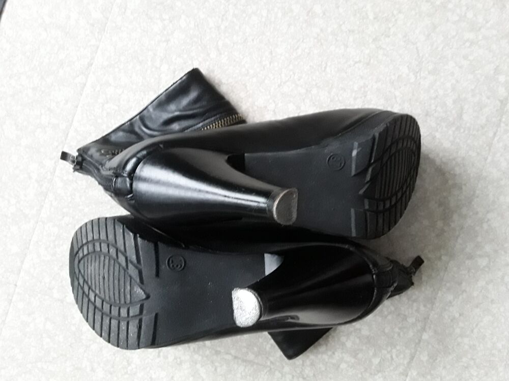 Bottines noires pointure 37 Chaussures