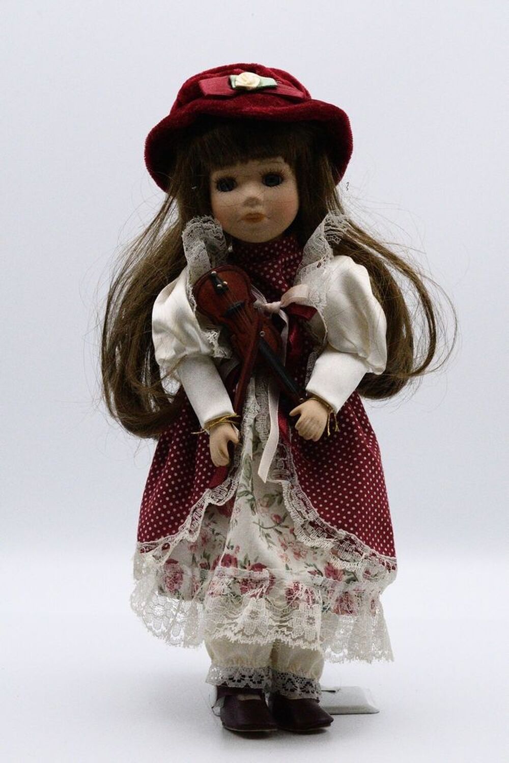 ancienne poup&eacute;e 