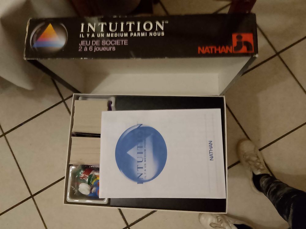 jeux soci&eacute;t&eacute; intuition Jeux / jouets