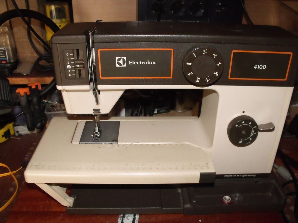 machine &agrave; coudre Electroménager