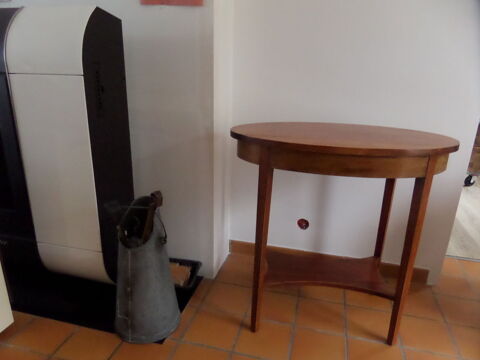 
GUERIDON OVALE  (VINTAGE)
120 Saint-Jean-de-Monts (85)