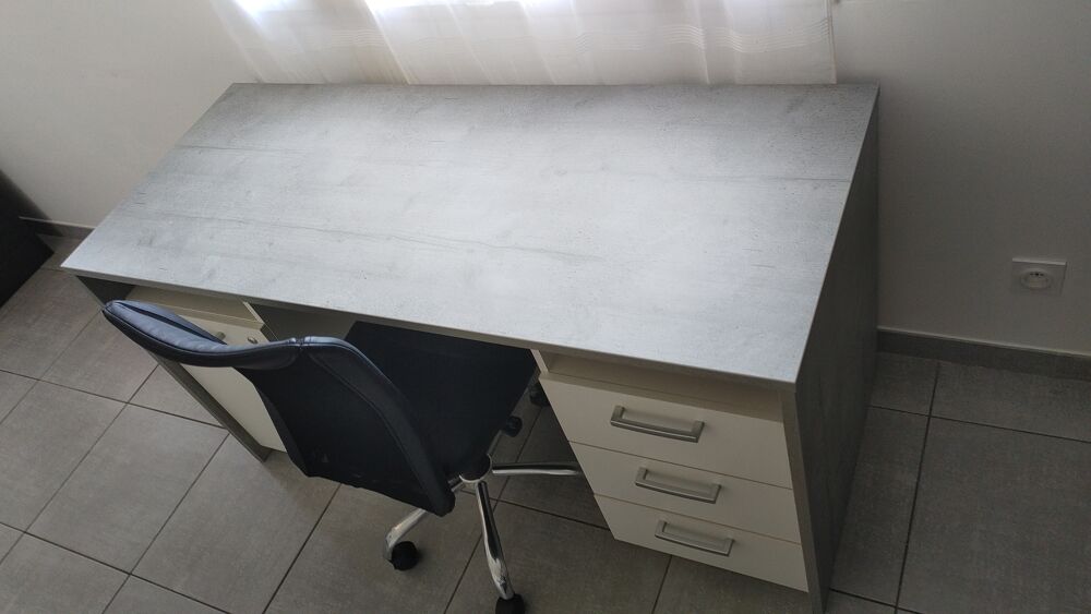 Bureau Bicolore &agrave; Effet B&eacute;ton &amp; Fauteuil de Bureau Luxe Meubles