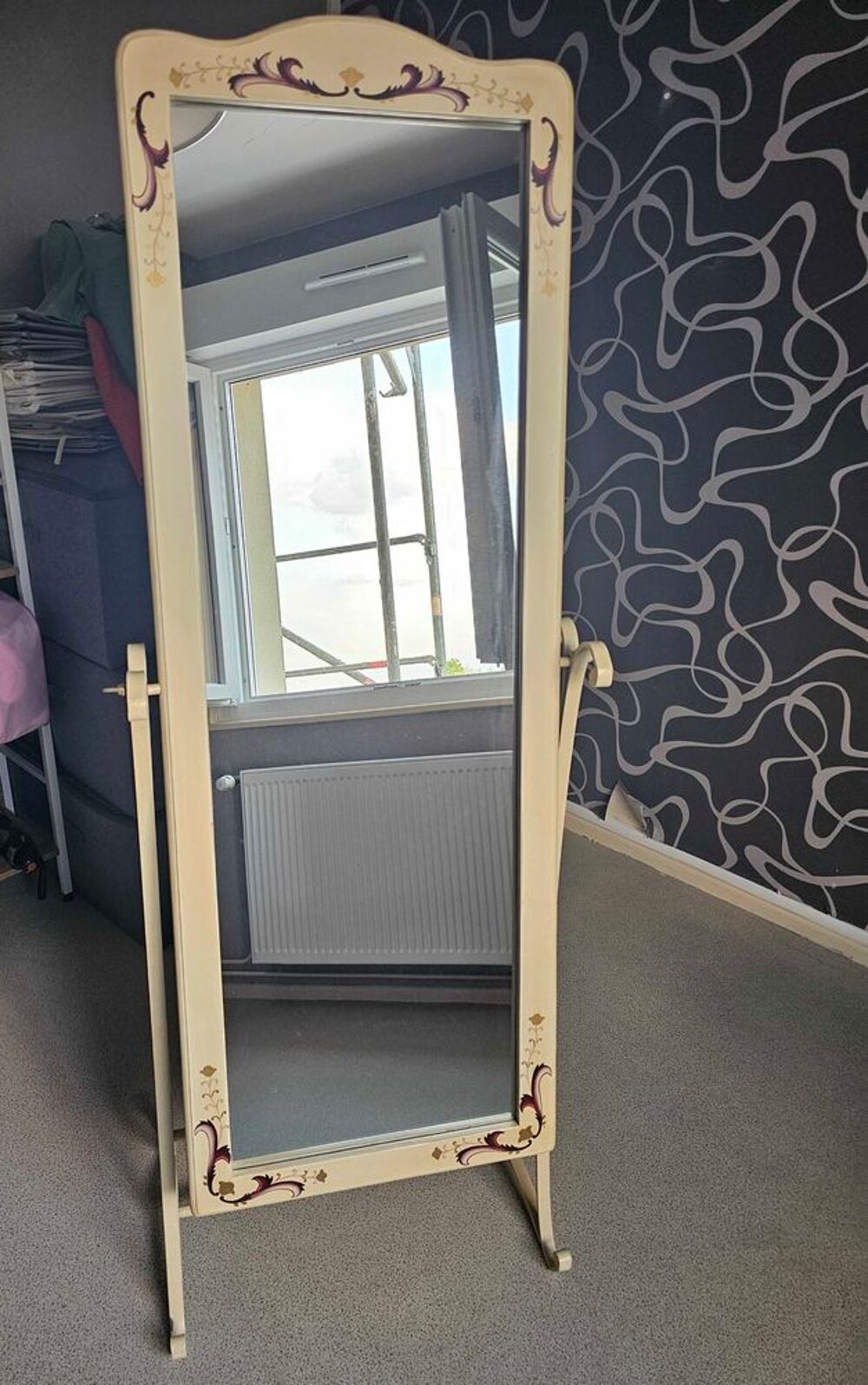 CAUSE DEMENAGEMENT. miroir sur pied Décoration
