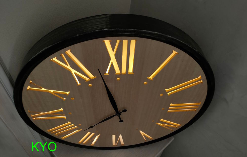 Grande Horloge murale industrielle chiffres romains LED 60cm Décoration