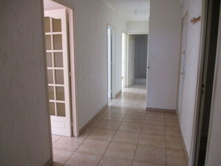  Appartement  louer 4 pices 77 m