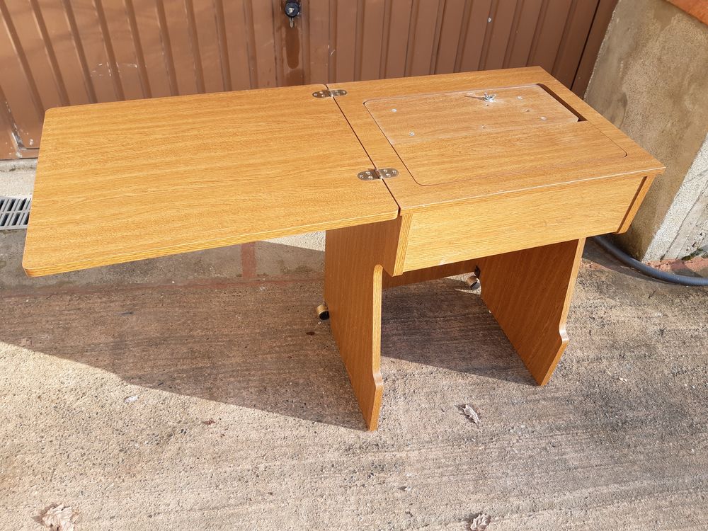 meuble pour machine &agrave; coudre Meubles