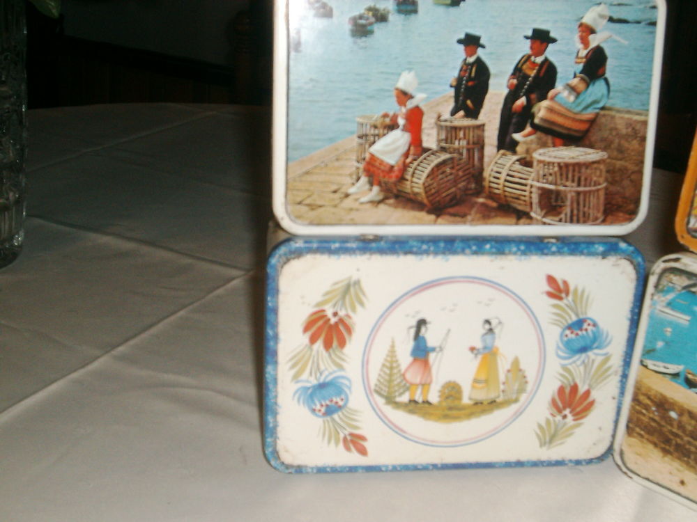 Boites a gateaux ou sucre ancienne 