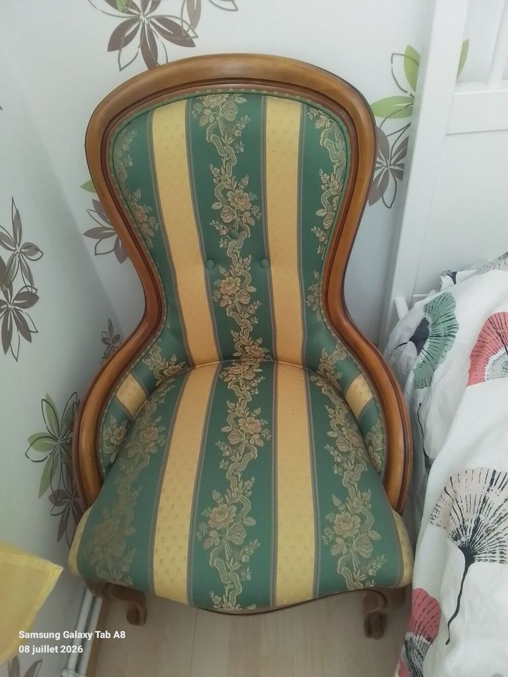 Fauteuil style berb&egrave;re
Merisier et tissus Meubles