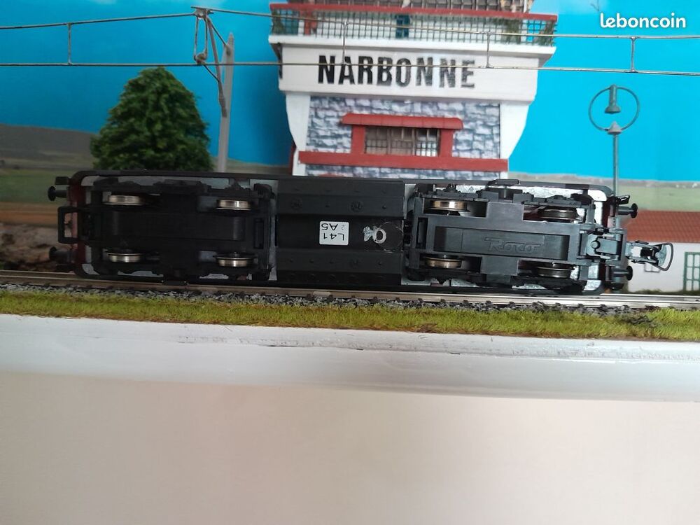 Loco Diesel DB 215-060-5 ROCO Jeux / jouets