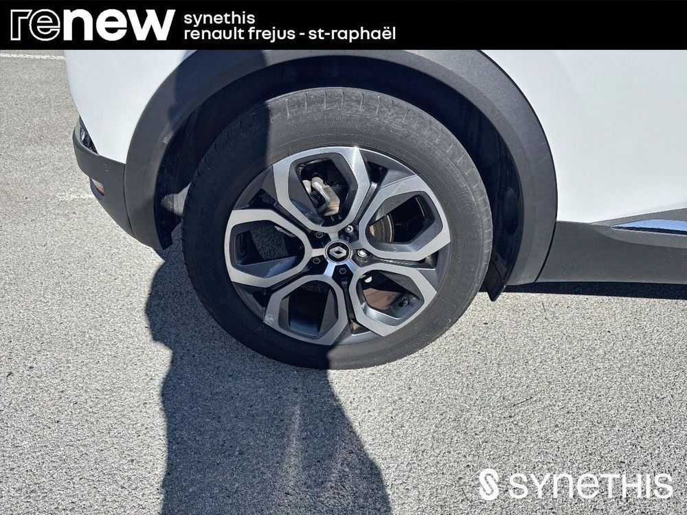 Captur E-Tech full hybrid 145 Techno 2023 occasion 83600 Fr&eacute;jus