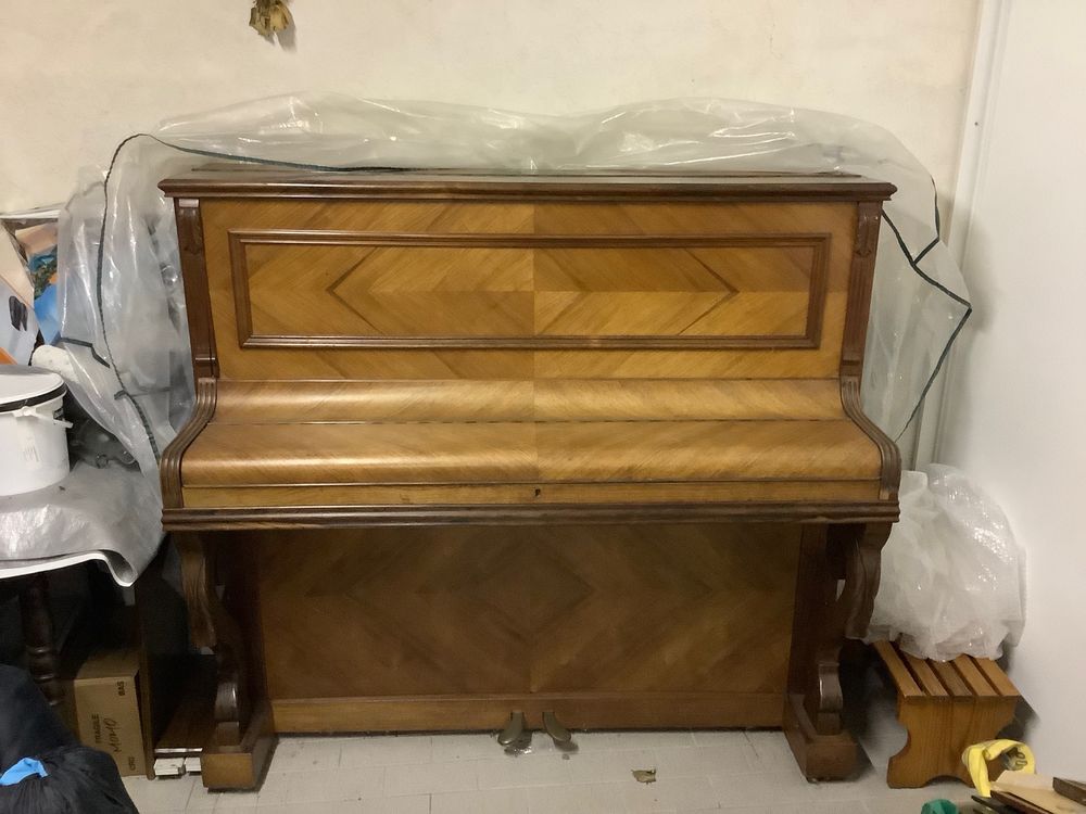 PIANO DROIT Ann&eacute;e 1900 Instruments de musique