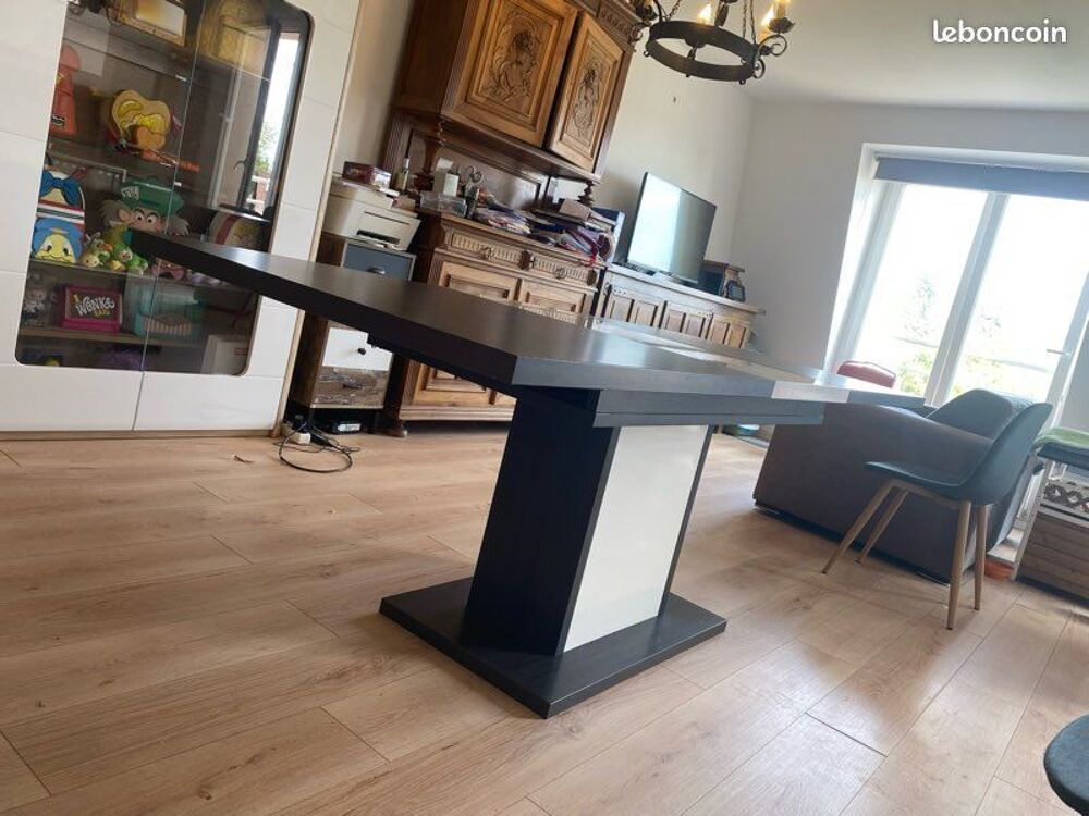 TABLE EXTENSIBLE Meubles