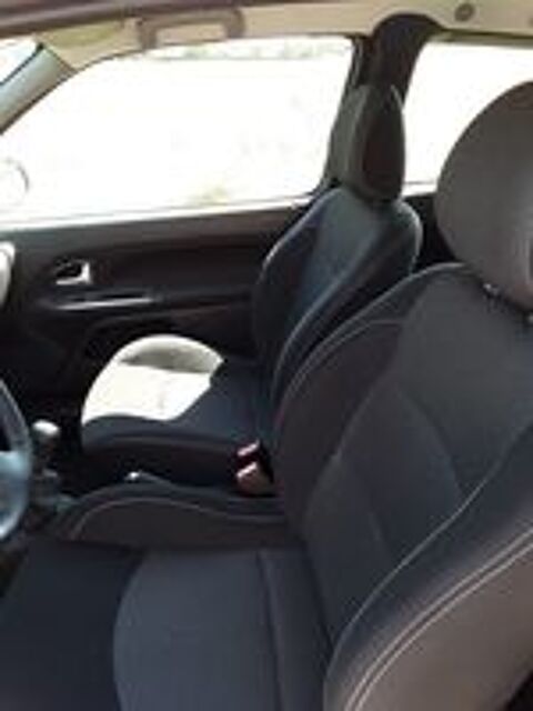 Clio II Clio 1.2 16V 75 eco2 ByeBye Euro 5 2012 occasion 33710 Pugnac