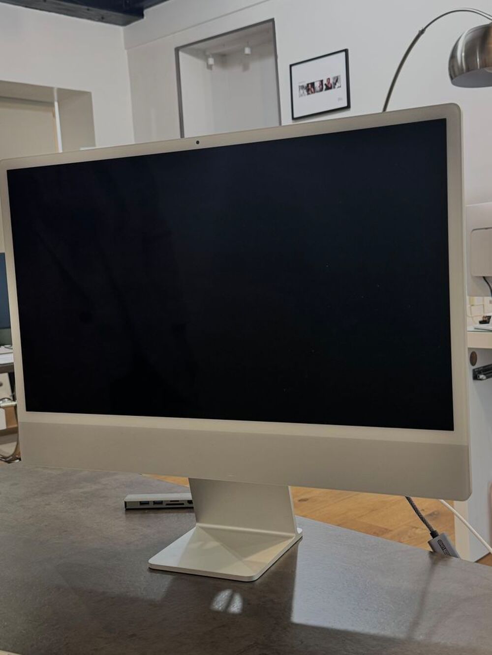 iMac 24? Apple M1 - 8Go RAM - 256Go SSD - 2021 Matériel informatique