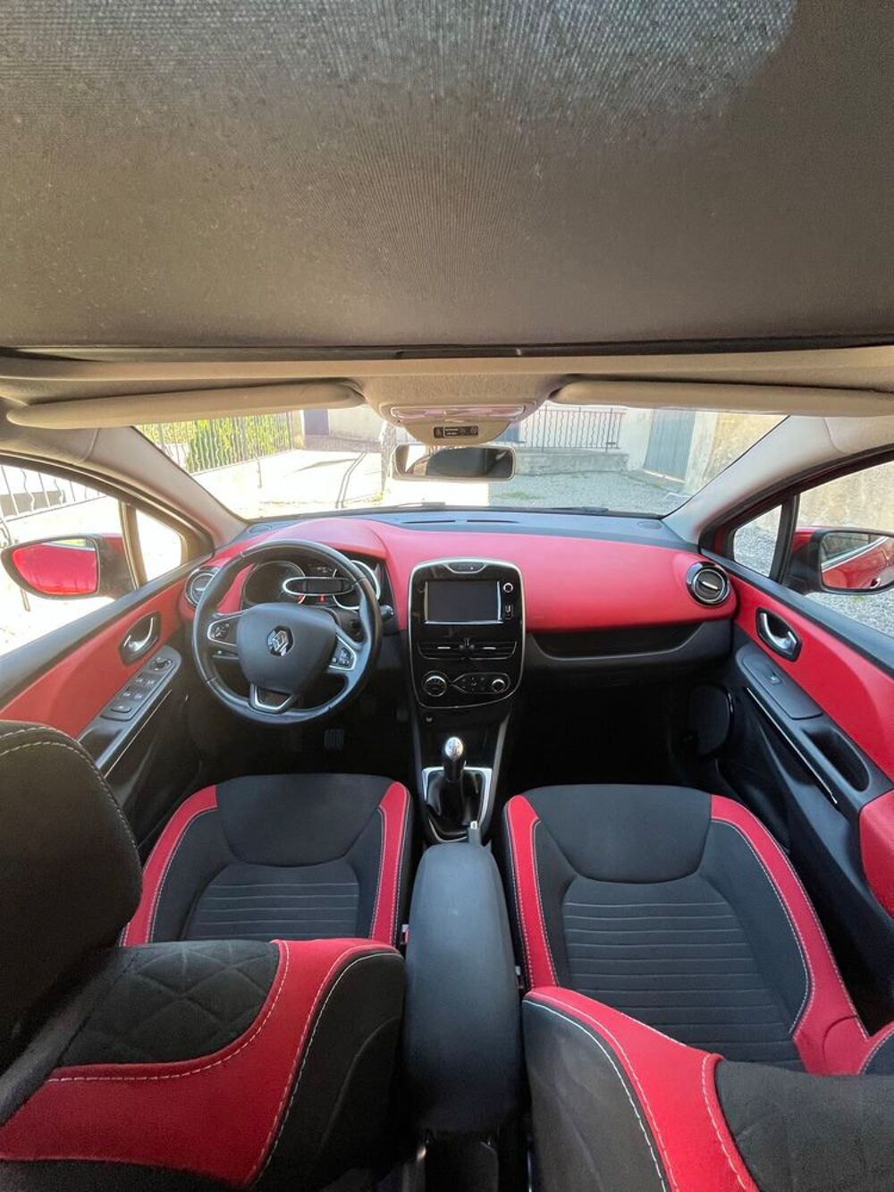 Clio IV Clio dCi 90 Energy Intens 2015 occasion 30000 N&icirc;mes