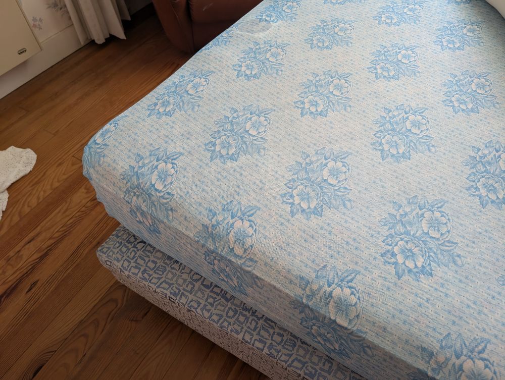 Sommier / Matelas 120x190 
Meubles