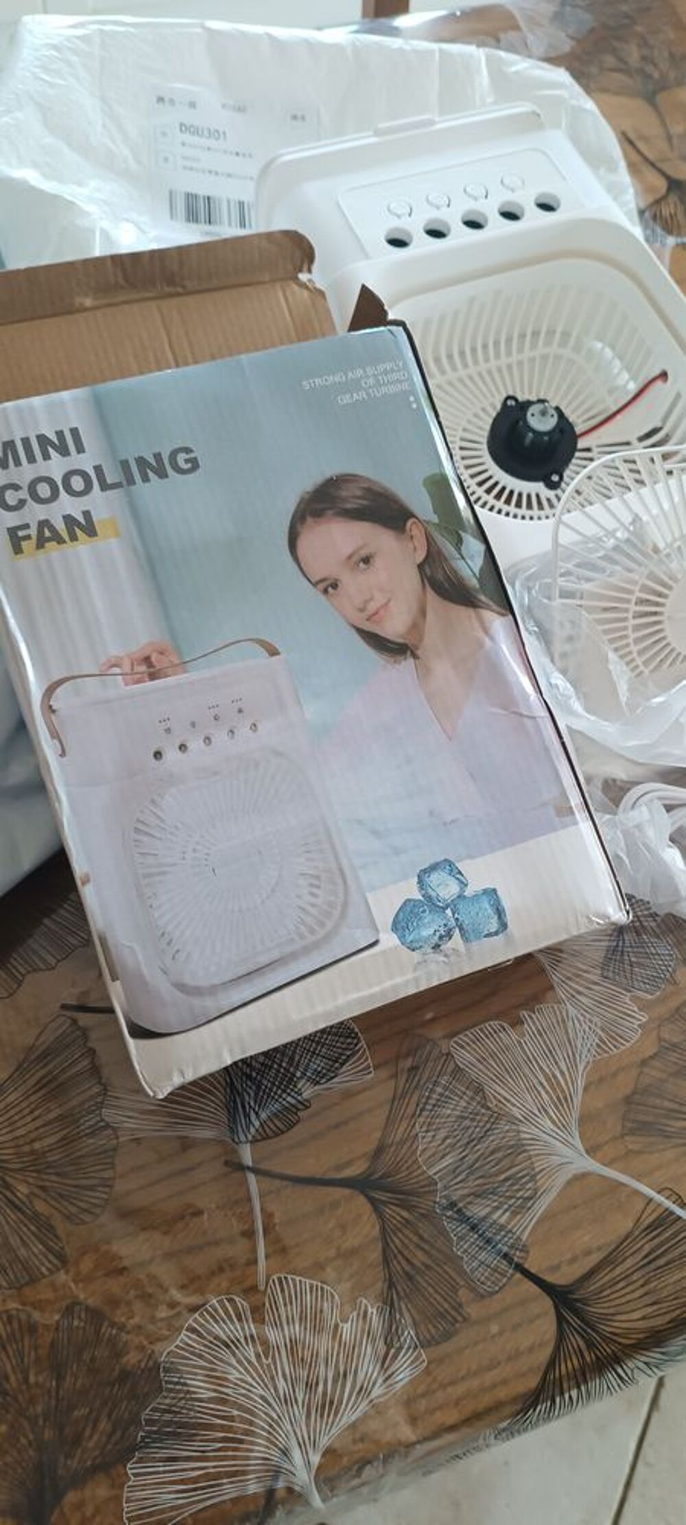 Mini Climatiseur Rafra&icirc;chisseur d'Air R&eacute;servoir 200mL Electroménager
