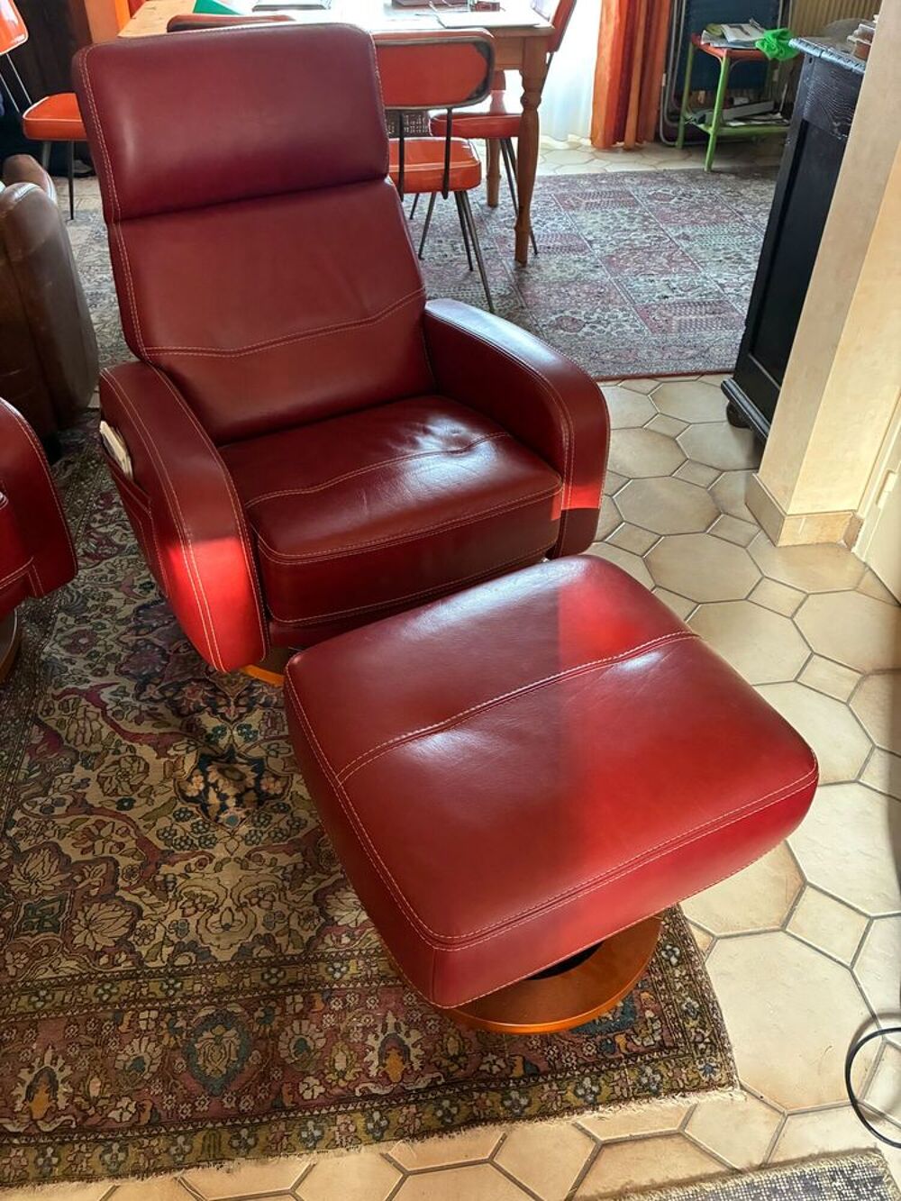 Canap&eacute; cuir + 2 fauteuils Meubles