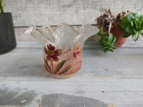 Tulipe Lampe à Pétrole Verre Émaillé Décor Fleurs et Dorure 75 Loches (37)