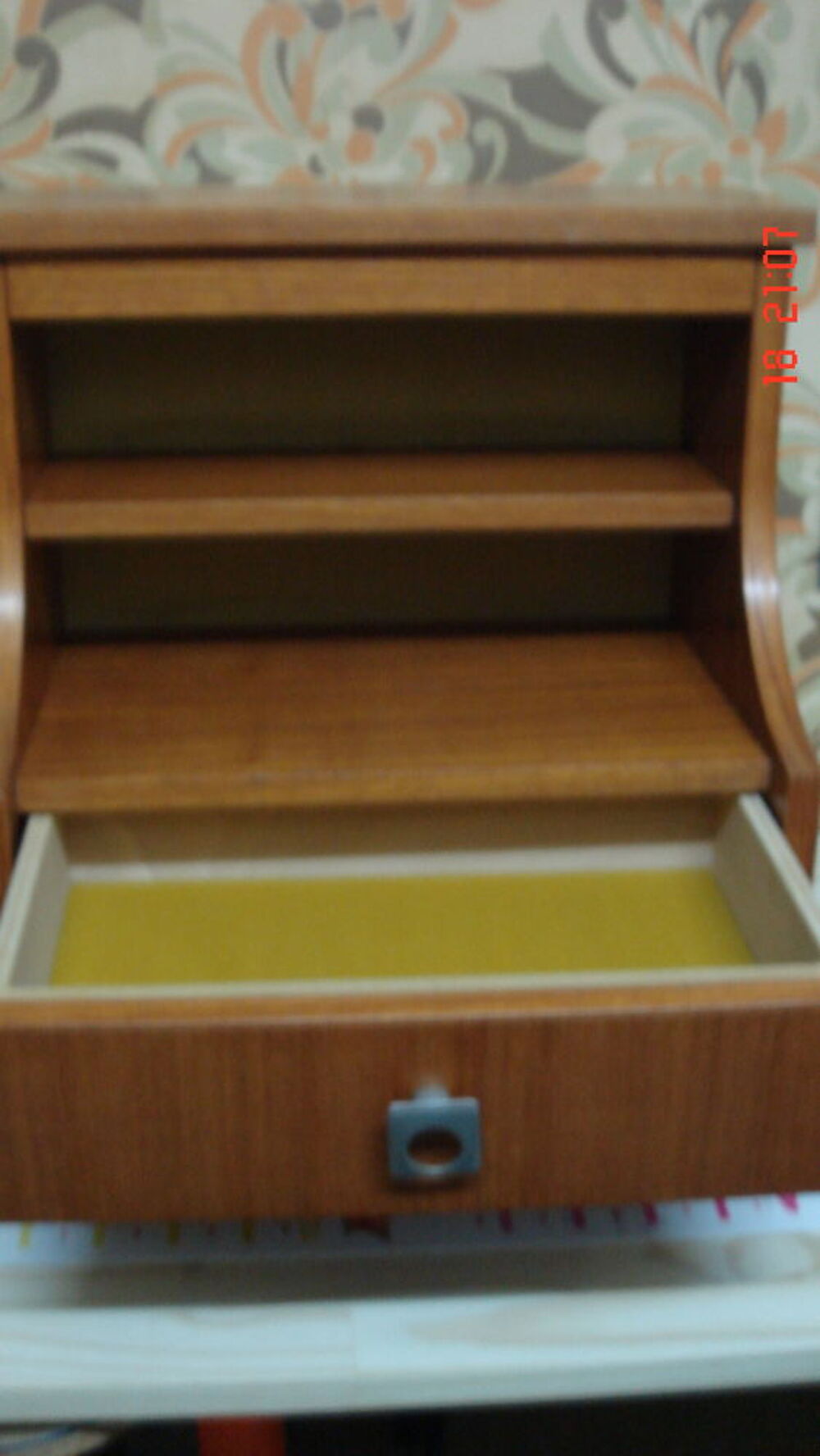 Petit meuble chambre ou salon Meubles