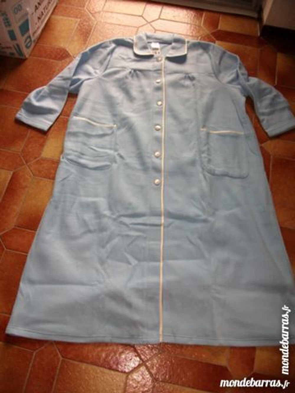 Robes de Chambre &agrave; boutons T42/44 &agrave; T58/60-neuves Vêtements