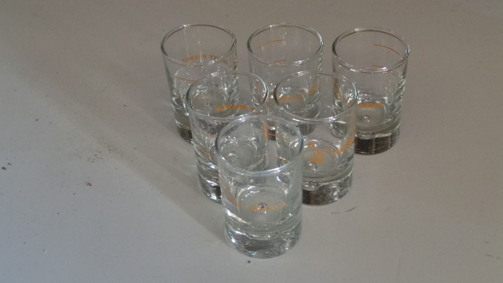 6 verres &agrave; liqueur Electroménager