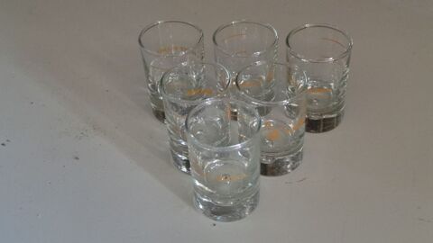 6 verres à liqueur 4 Charantonnay (38)