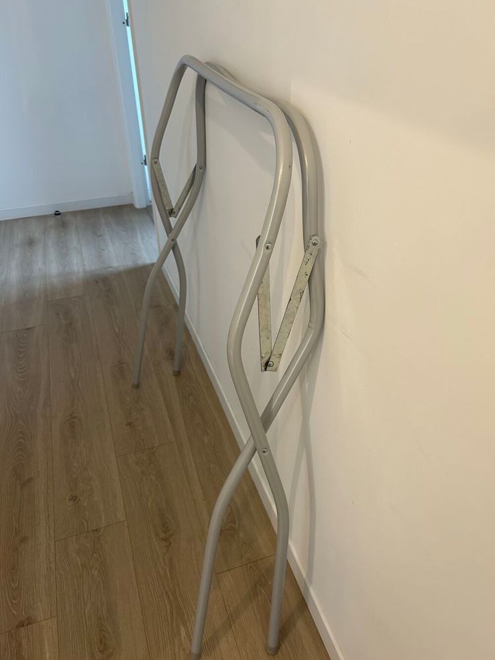 Baignoire b&eacute;b&eacute; OKBABY avec support m&eacute;tal Puriculture