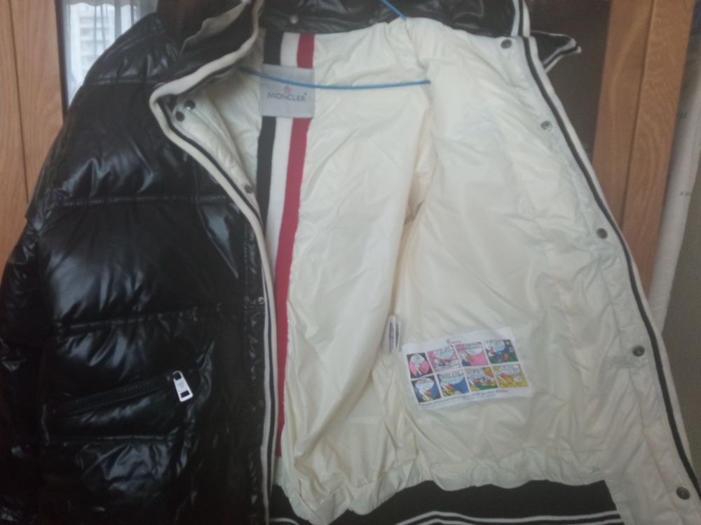 Doudoune moncler authentiques taille 2 Vêtements