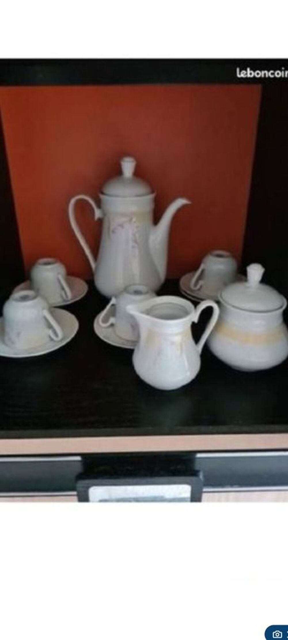 service &agrave; caf&eacute; tasses soucoupes sucrier cafeti&egrave;re Chaussures