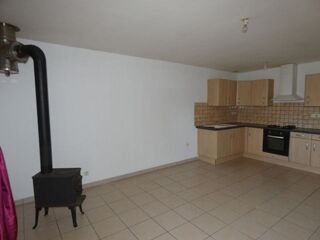  Appartement à louer 3 pièces 64 m²