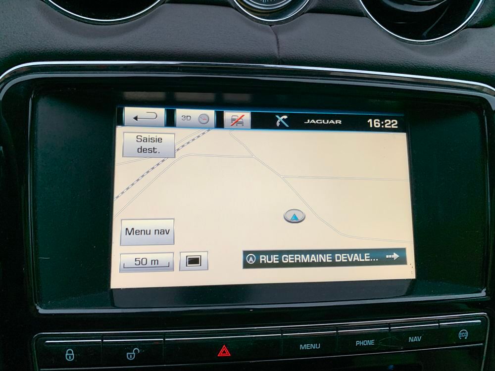 XJ V6 3.0 - 275 Diesel Luxe Premium Empattement Court A 2015 occasion 59310 Auchy-lez-Orchies