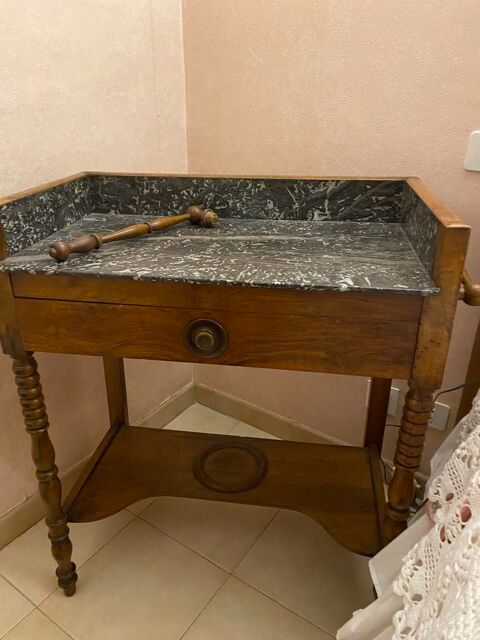 Coiffeuse
Meyrannes (30)
