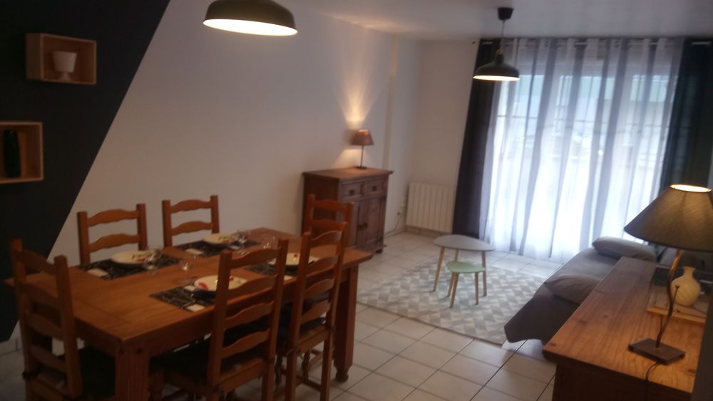 Location Appartement Grand T3 traversant Nantes ? tram Souillarderie Nantes