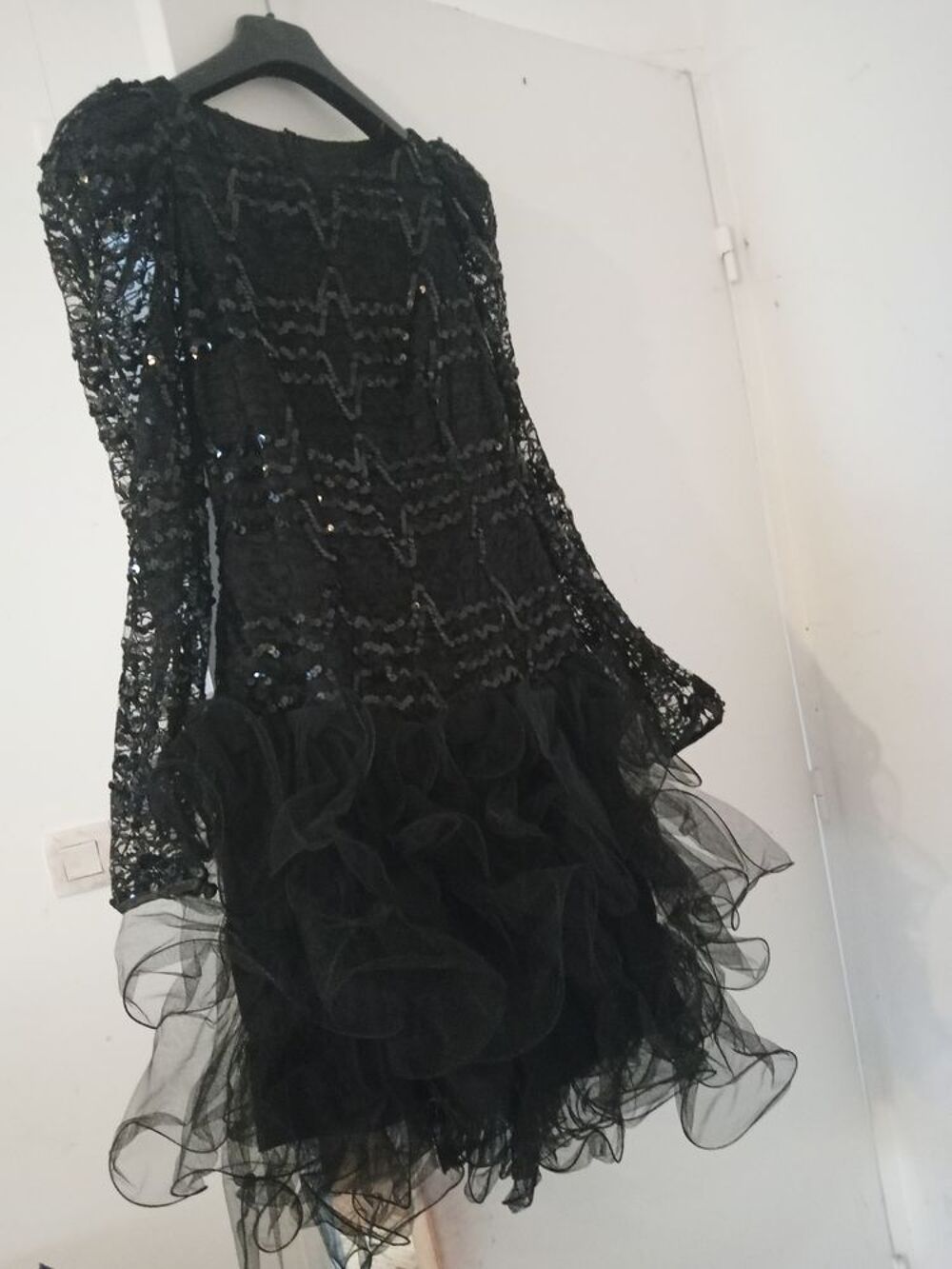 JOLI ROBE DE SOIREE Vêtements