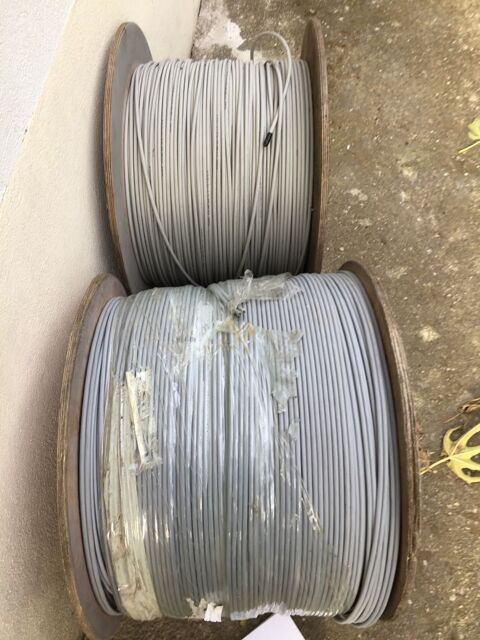 bobines de c�ble �lectrique de 2000 m l'une 0 La Ricamarie (42)