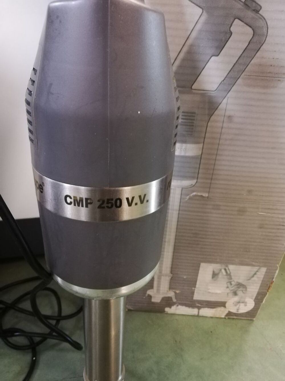 Robot Coupe M&eacute;langeur CMP 250 V.V Electroménager