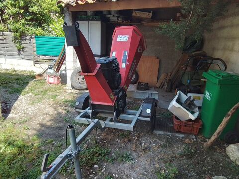 Broyeur de branches 1500 Jonquerettes (84)